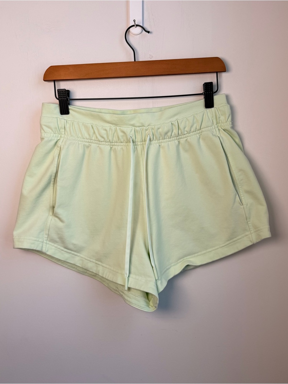 Lululemon Inner Glow High-Rise Short 3" - Picture 5 of 10